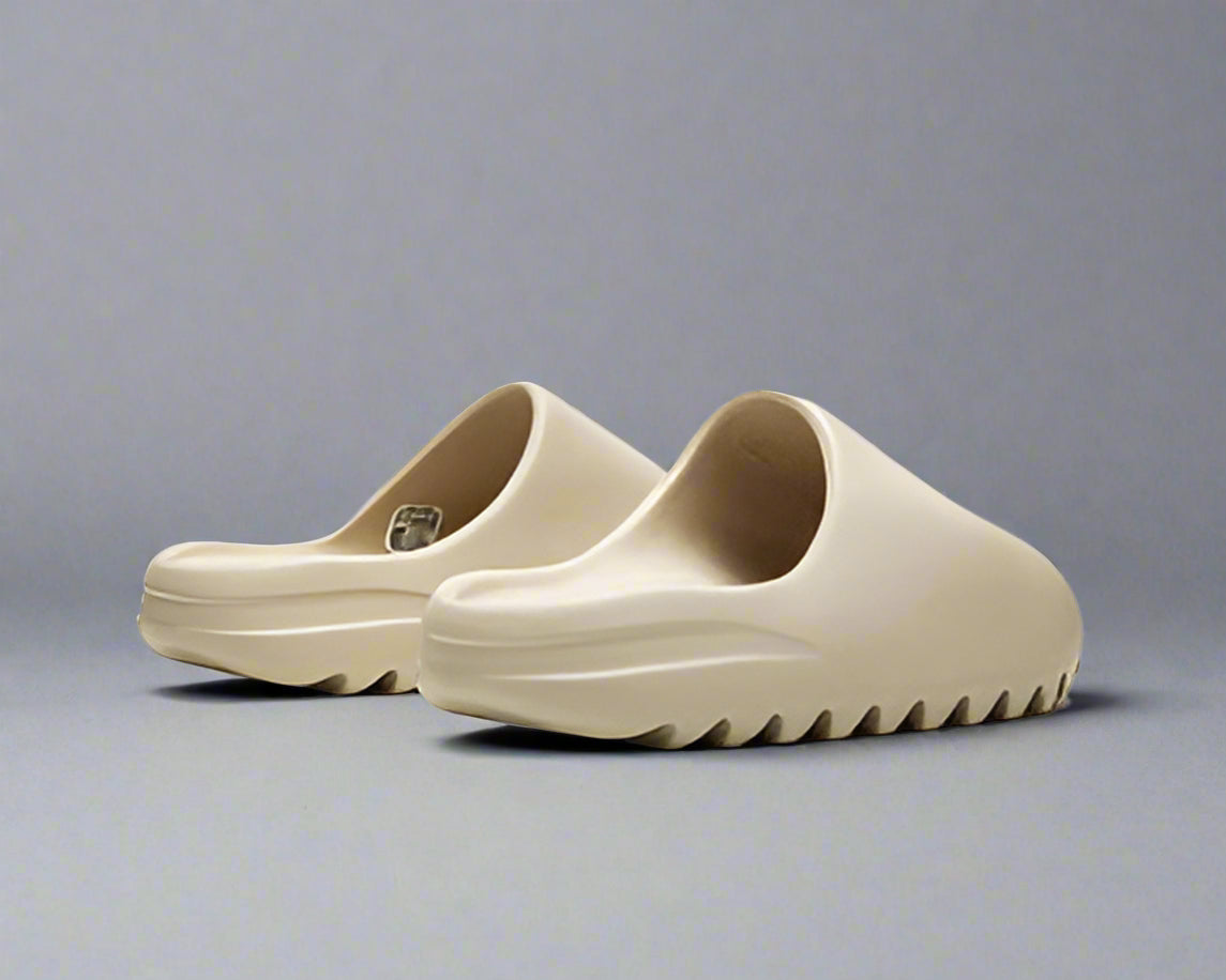 Yeezy Slides Bone
