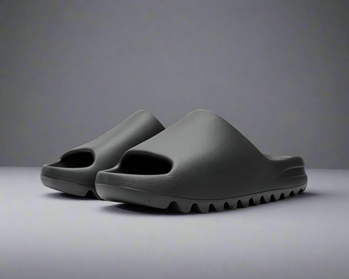 Yeezy Slides Onyx