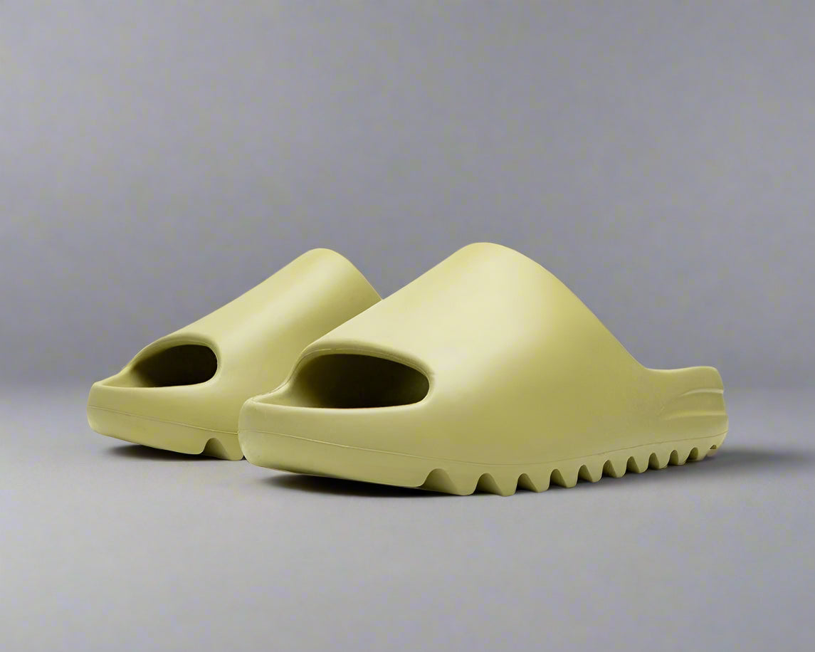 Yeezy Slides Resin
