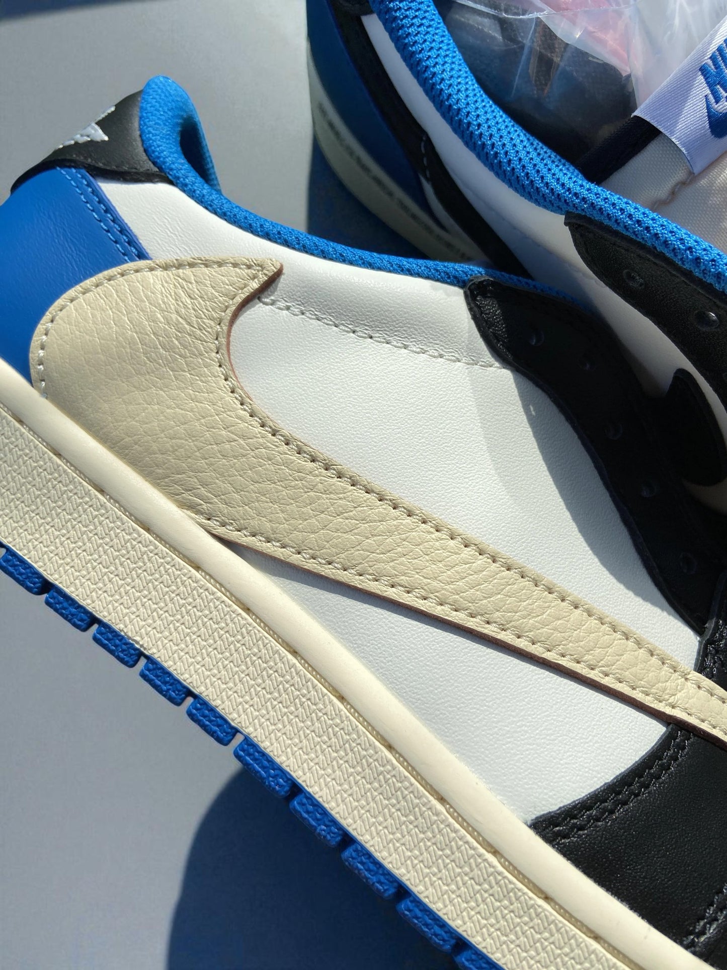 Jordan 1 Travis Scott Fragment Low