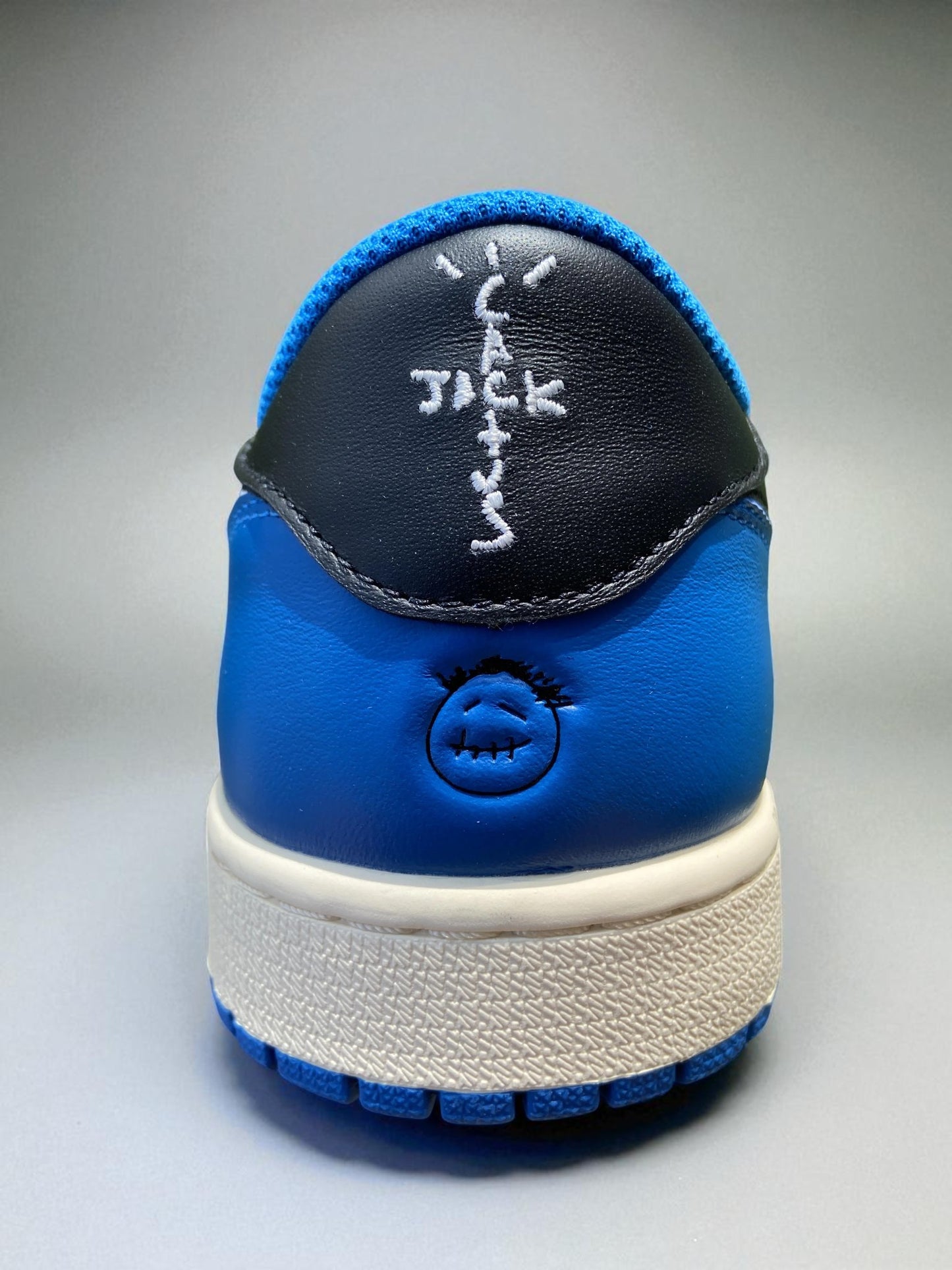 Jordan 1 Travis Scott Fragment Low