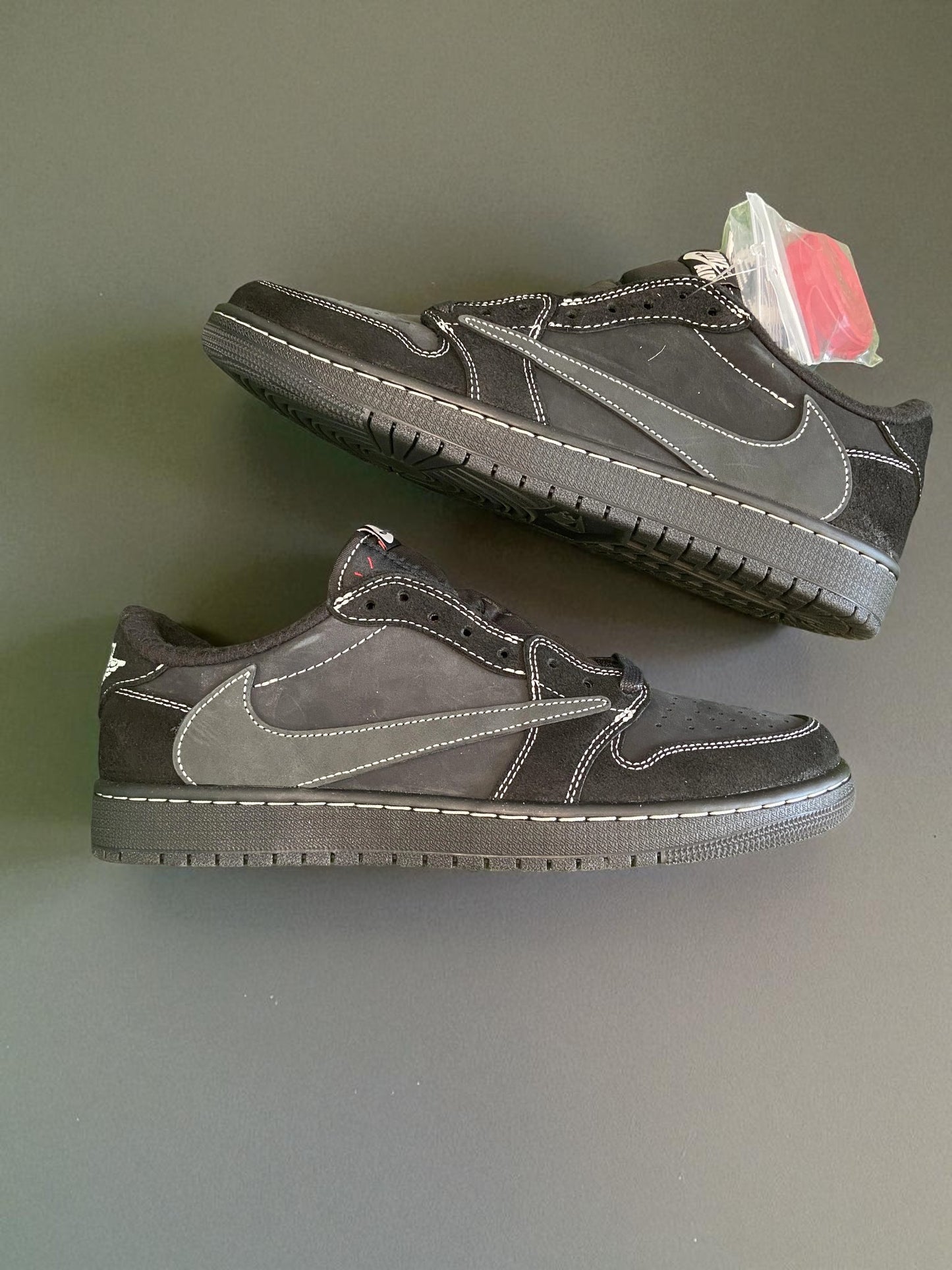 Jordan 1 Low Travis Scott x Phantom