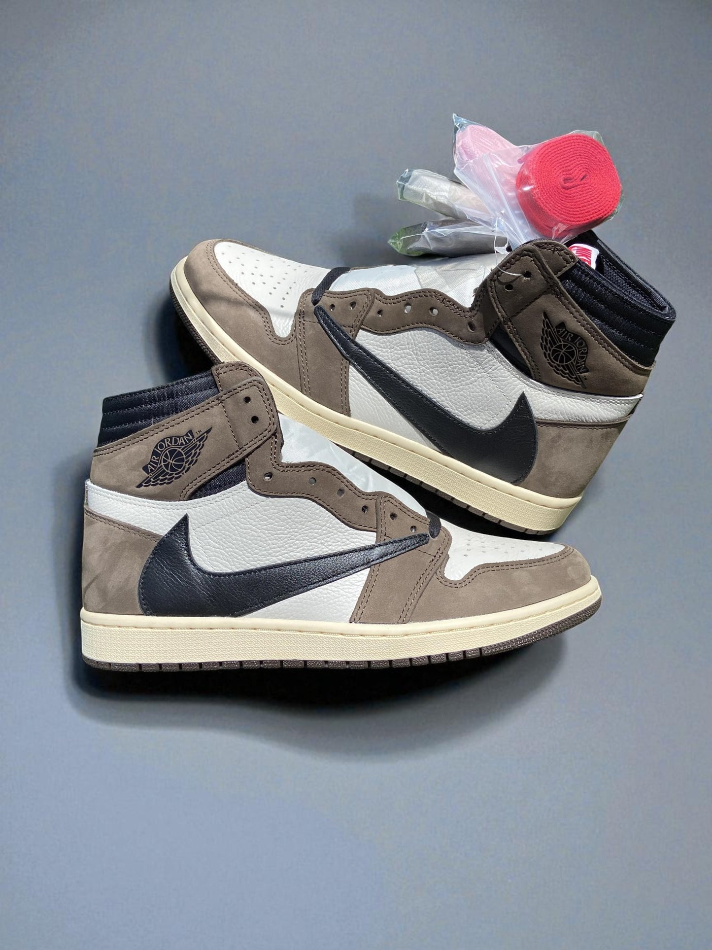 Jordan 1 High Travis Scott Mocha