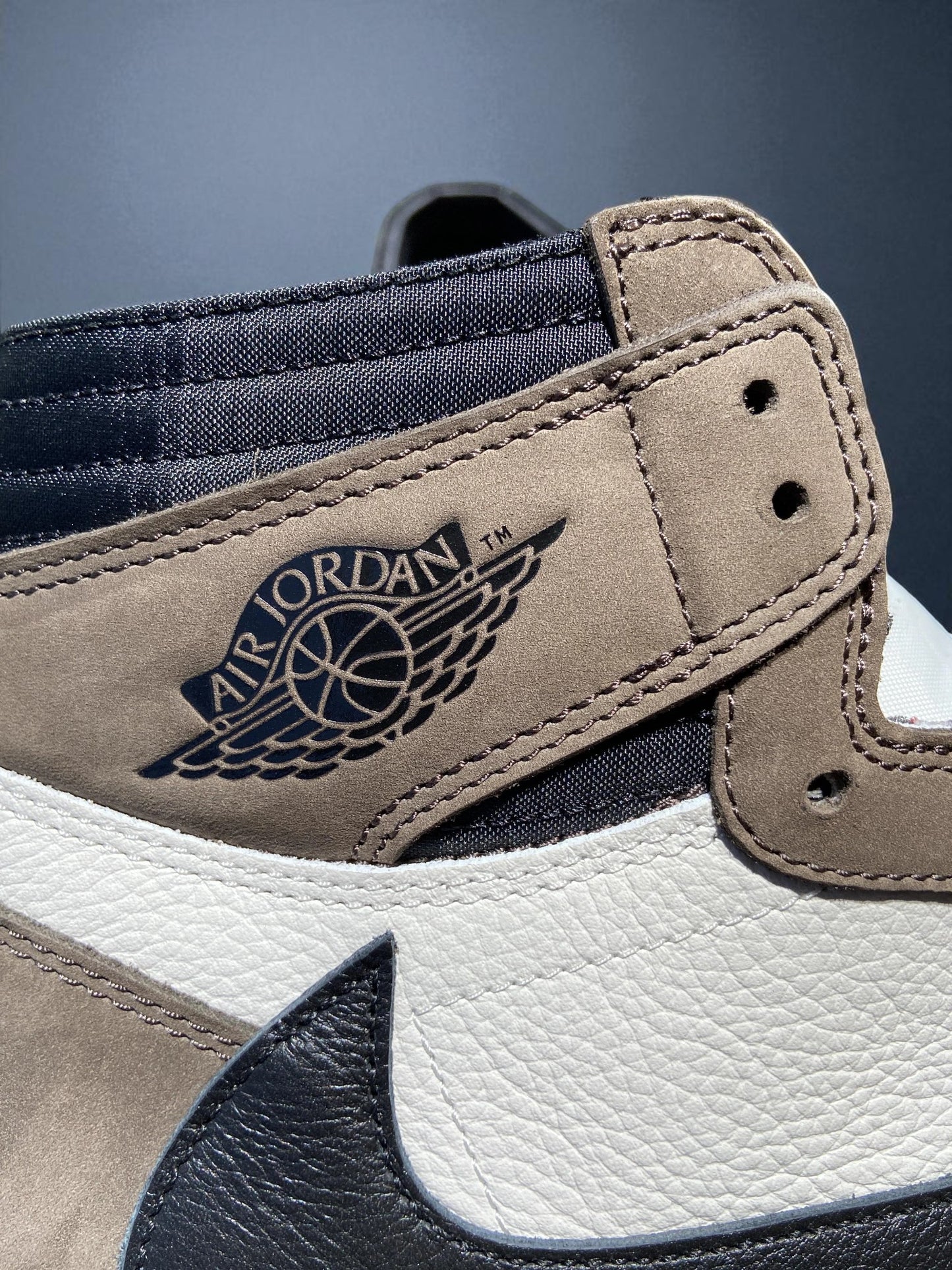 Jordan 1 High Travis Scott Mocha