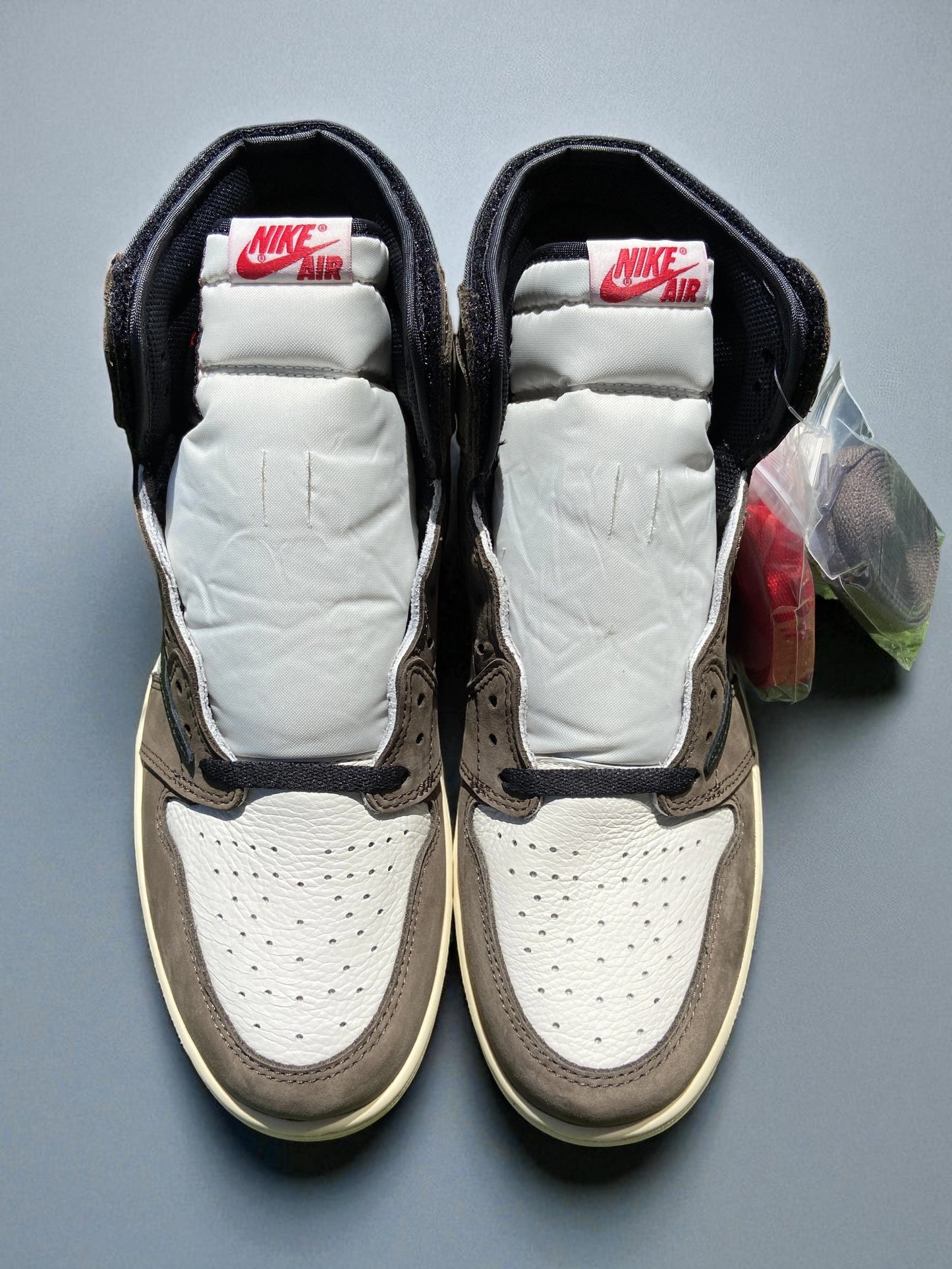 Jordan 1 High Travis Scott Mocha