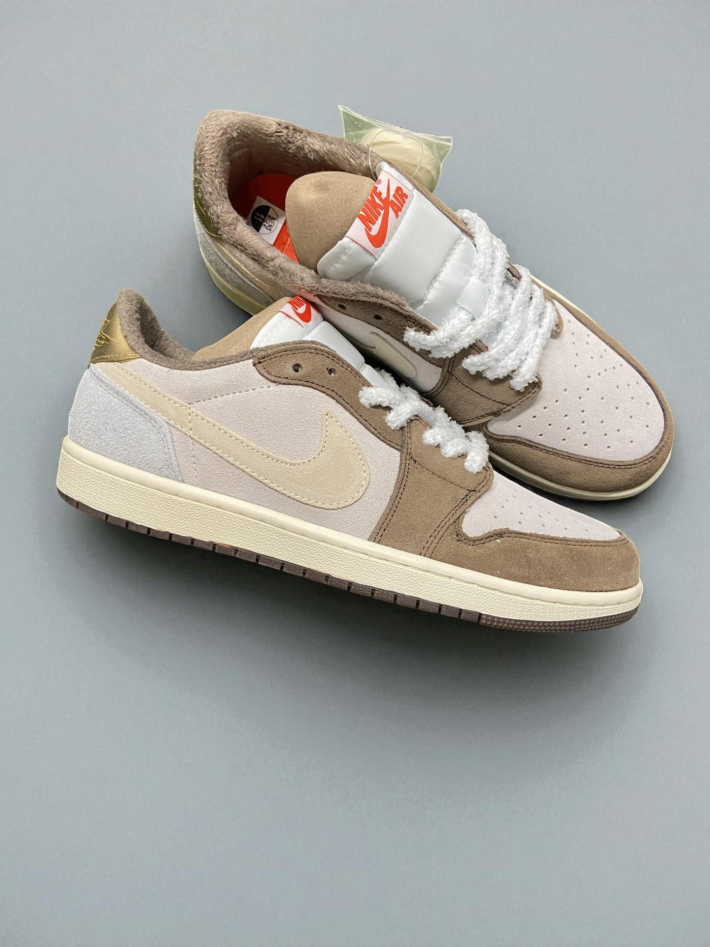 Jordan 1 Low Year OF The Rabbit