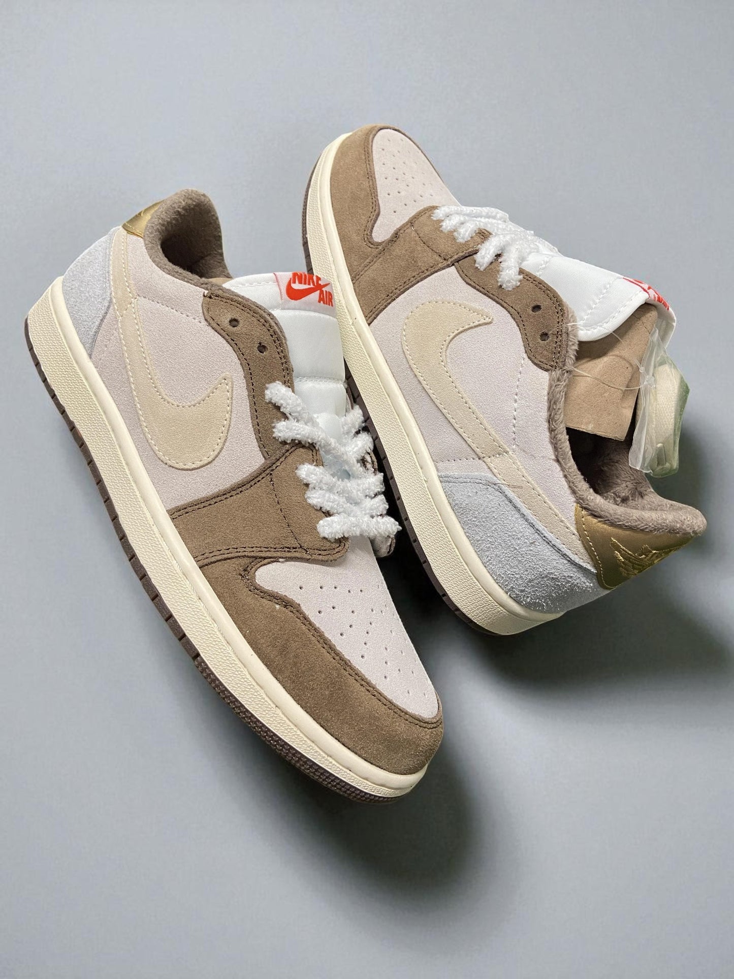 Jordan 1 Low Year OF The Rabbit