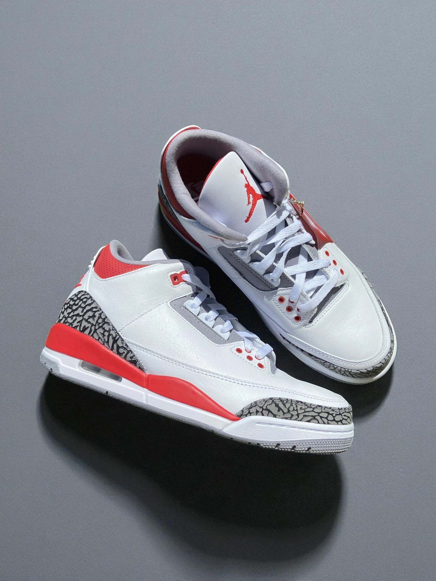 Jordan 3 Fire Red