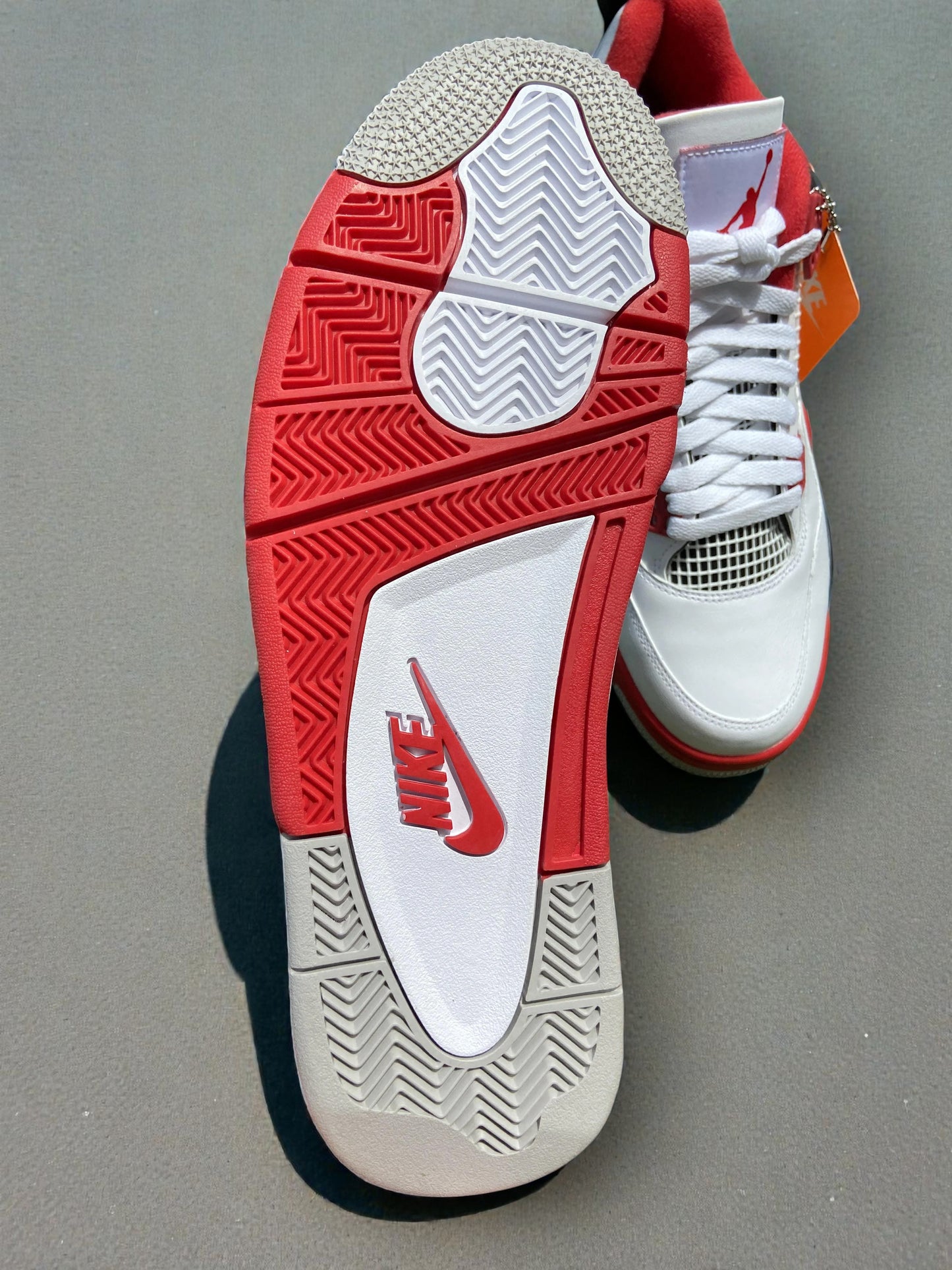Jordan 4 Fire Red