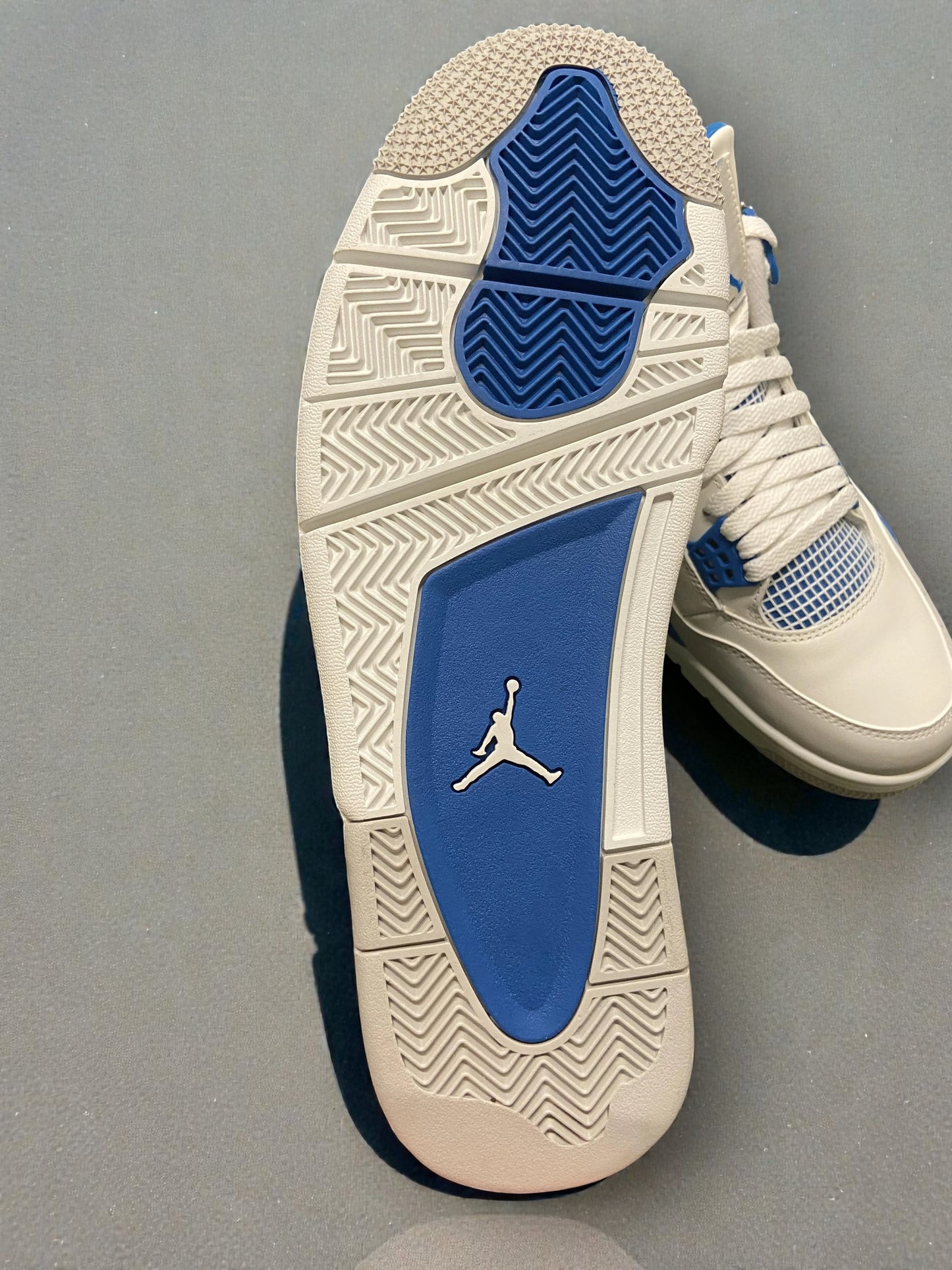 Jordan 4 Military Blue