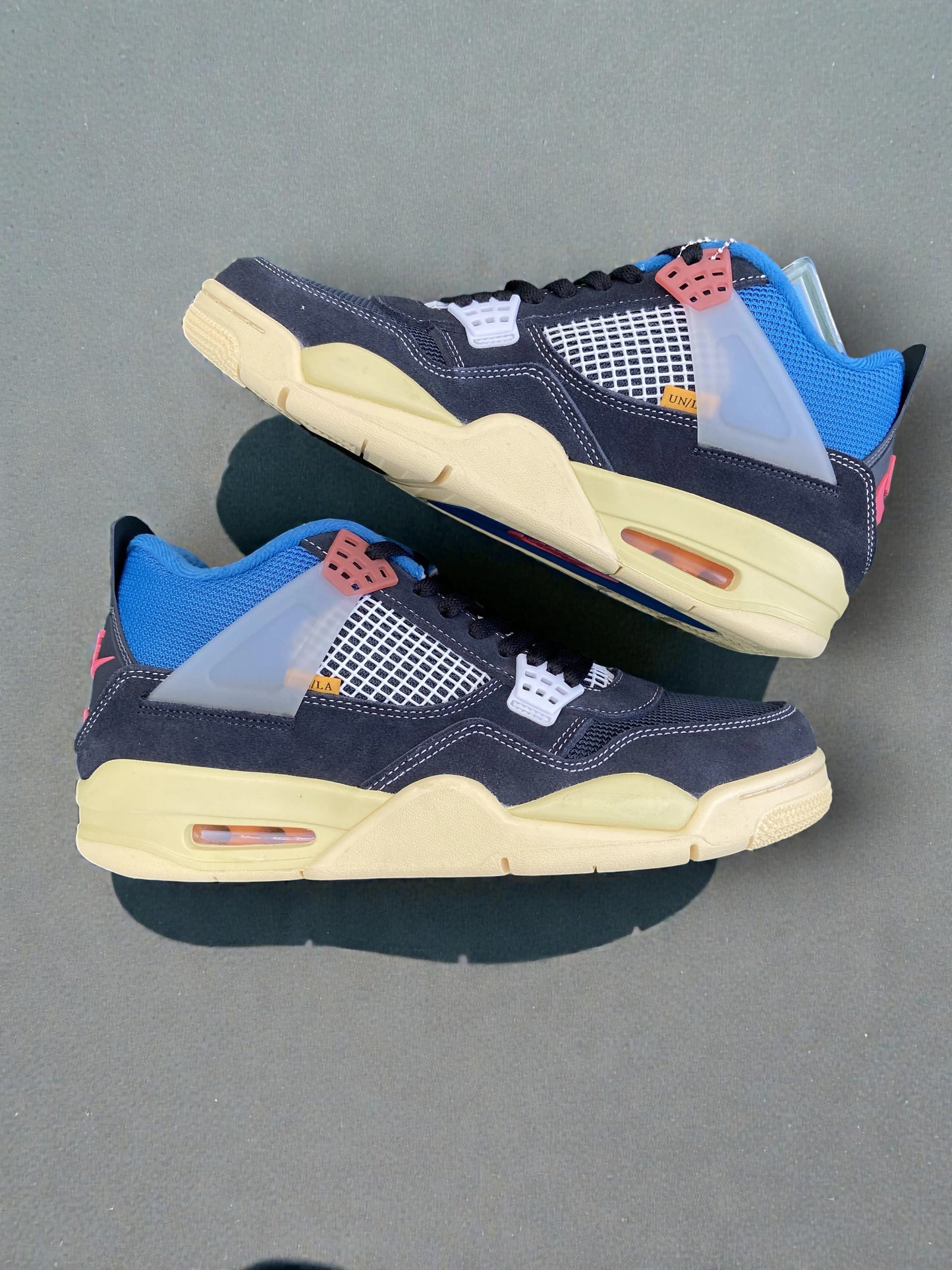 Jordan 4 Off Noir