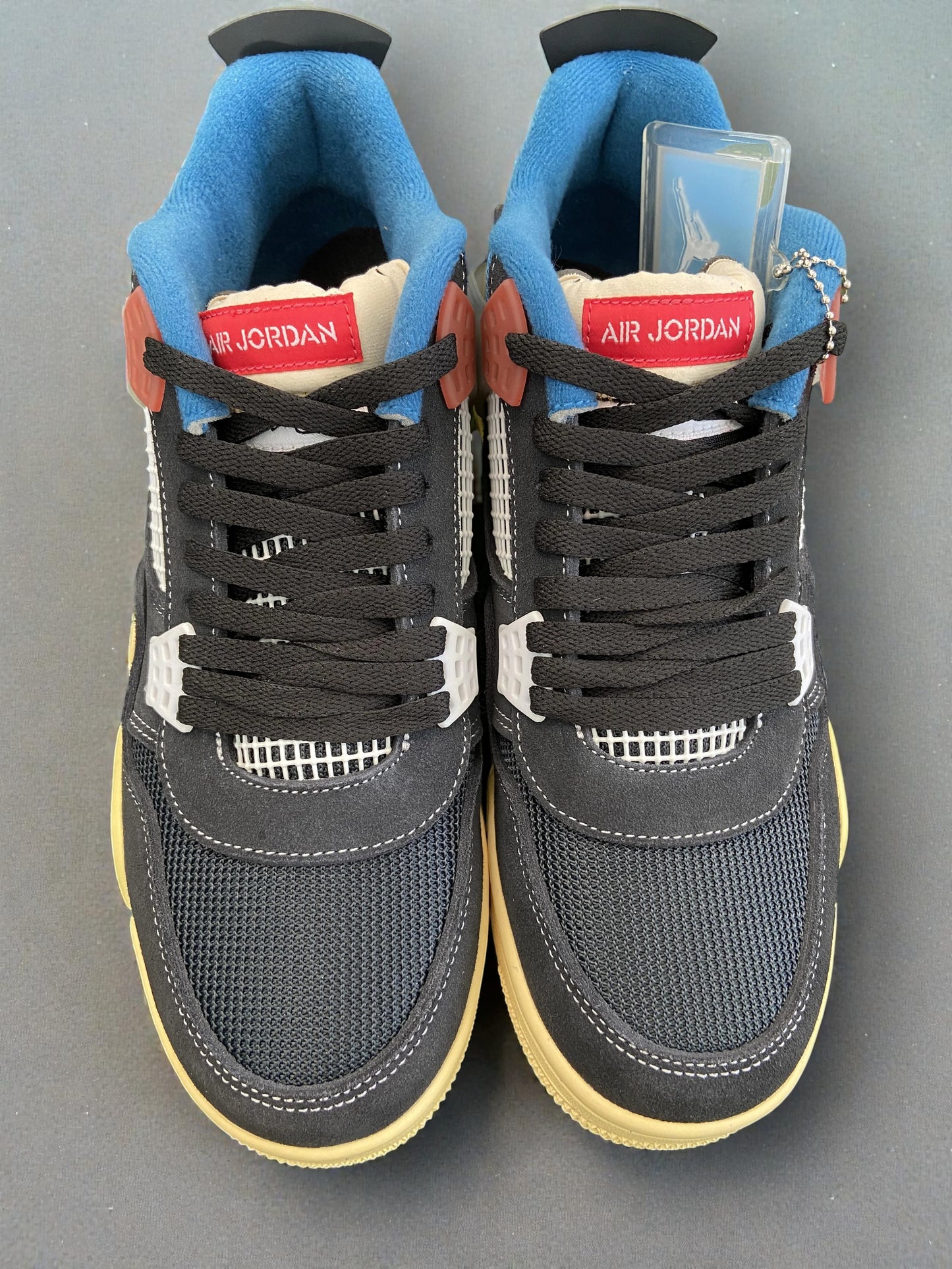 Jordan 4 Off Noir