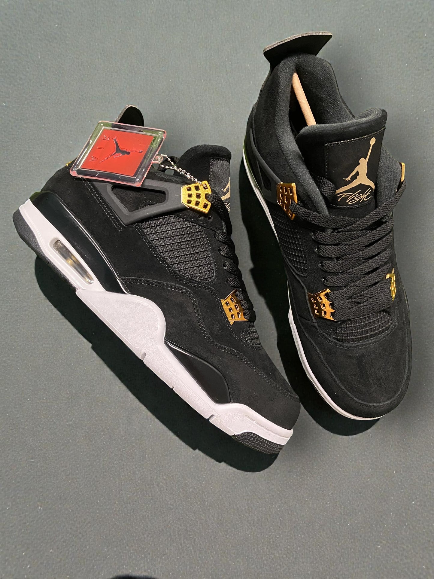 Jordan 4 Royalty
