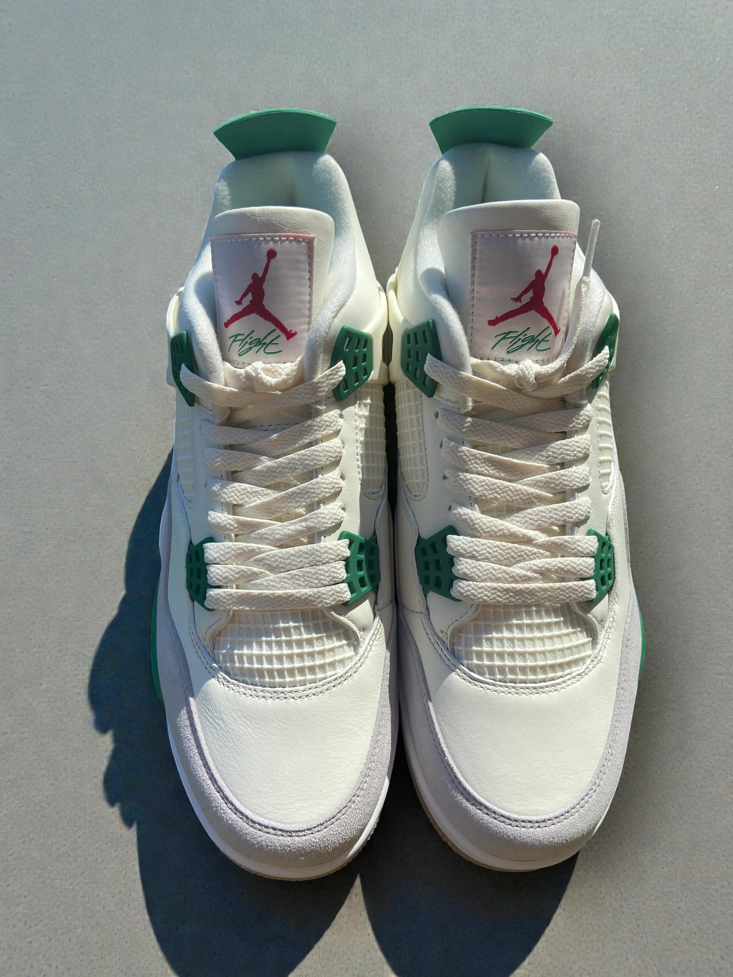 Jordan 4 SB Pine Green