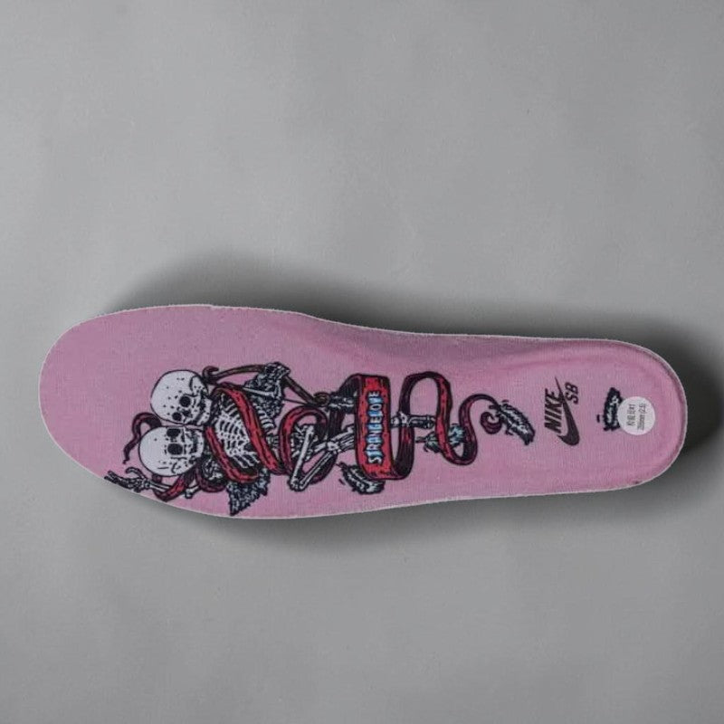 Nike SB Dunk Low Strange Love